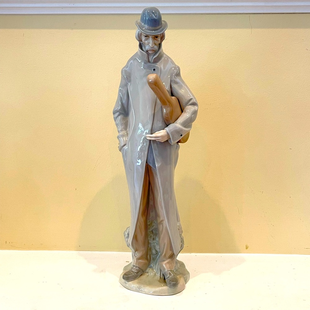 Lladro "Old Man with Violin" Figurine-Retired #4622  Collector’s Item